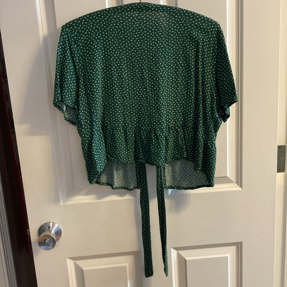 Size Medium Lottie Moss Green Top - Picture 3 of 4